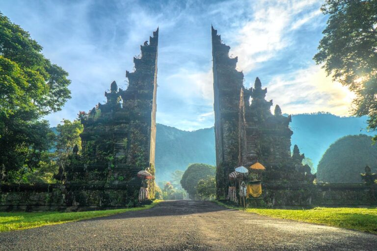 Travel to Bali: The Magical Charm of the Island’s Scenery & Culture